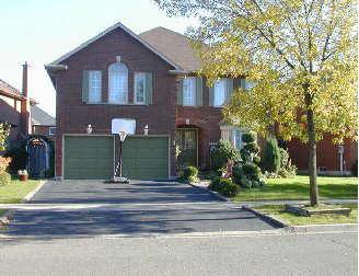 5 Moorehead Cres, House detached with 5 bedrooms, 5 bathrooms and 5 parking in Brampton ON | Image 1