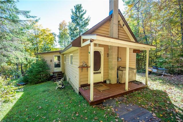 2255 Calabogie Road, House detached with 3 bedrooms, 1 bathrooms and 6 parking in Greater Madawaska ON | Image 11