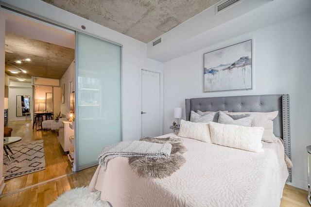 713 - 20 Gladstone Ave, Condo with 2 bedrooms, 2 bathrooms and 1 parking in Toronto ON | Image 21
