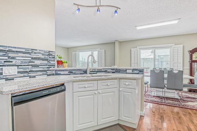 386 Somerside Park Sw, House detached with 5 bedrooms, 3 bathrooms and 4 parking in Calgary AB | Image 6