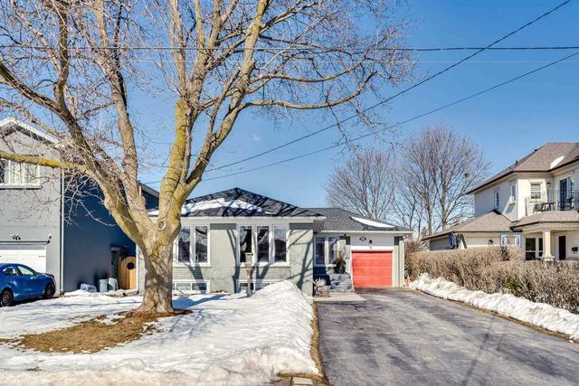 184 Combe Ave, House detached with 3 bedrooms, 2 bathrooms and 4 parking in Toronto ON | Image 1
