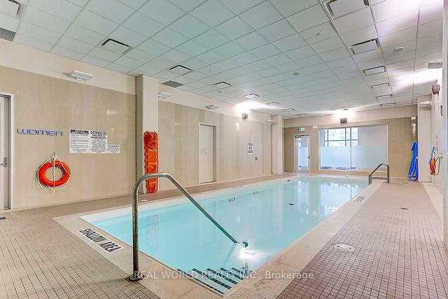 3010 - 100 Harbour St, Condo with 3 bedrooms, 2 bathrooms and 1 parking in Toronto ON | Image 30