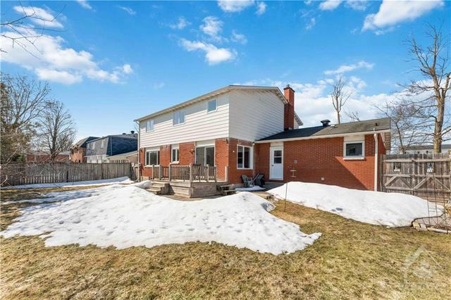 13 Weatherwood Crescent, House detached with 5 bedrooms, 3 bathrooms and 6 parking in Ottawa ON | Image 27