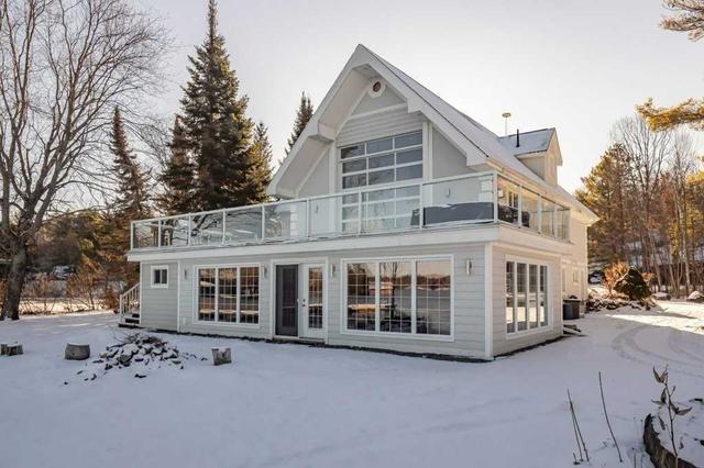 650 Muskoka Rd N, House detached with 7 bedrooms, 5 bathrooms and 5 parking in Gravenhurst ON | Image 1