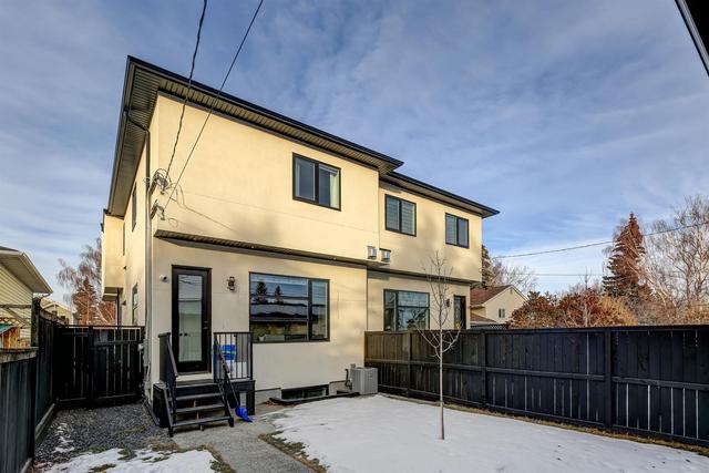 2413 26 Avenue Nw, Home with 4 bedrooms, 4 bathrooms and 4 parking in Calgary AB | Image 44