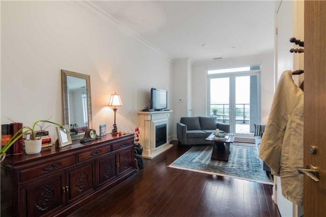 lph 606 - 21 Clairtrell Rd, Condo with 2 bedrooms, 2 bathrooms and 1 parking in Toronto ON | Image 2