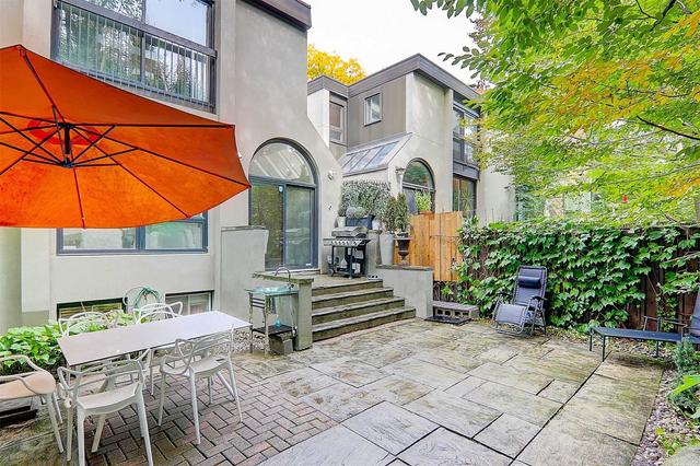 123 Heath St W, House semidetached with 3 bedrooms, 4 bathrooms and 4 parking in Toronto ON | Image 26