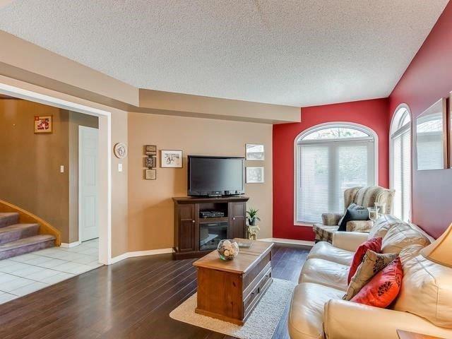 34 Bighorn Cres, House detached with 4 bedrooms, 3 bathrooms and 4 parking in Brampton ON | Image 6