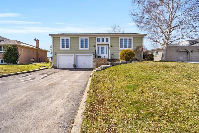 54 Macnaughton Dr, House detached with 2 bedrooms, 3 bathrooms and 6 parking in Innisfil ON | Image 1