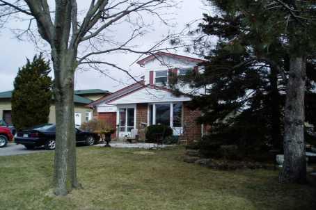 86 Pittmann Cres, House detached with 3 bedrooms, 2 bathrooms and 4 parking in Ajax ON | Image 1