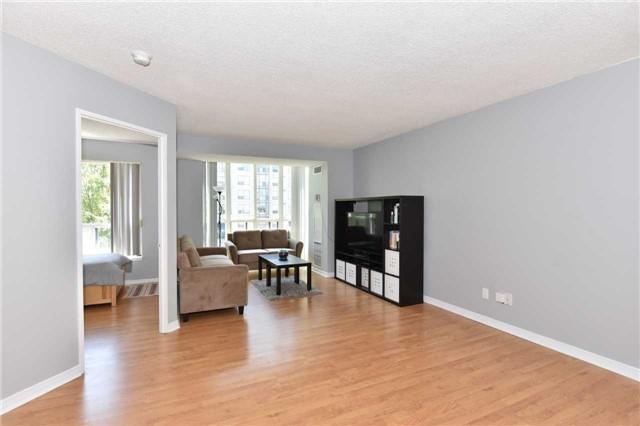 404 - 1470 Midland Ave, Condo with 2 bedrooms, 2 bathrooms and 1 parking in Toronto ON | Image 10