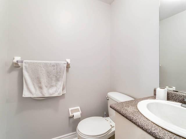256 Van Kirk Dr, House attached with 3 bedrooms, 3 bathrooms and 3 parking in Brampton ON | Image 7