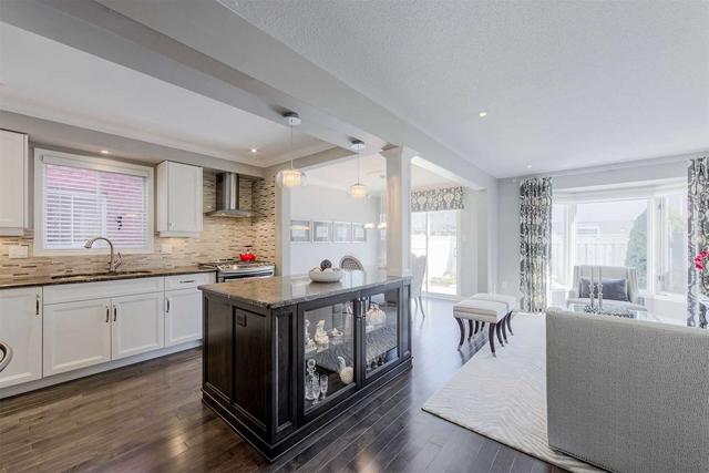 80 Chelsea Cres, House attached with 2 bedrooms, 3 bathrooms and 2 parking in Hamilton ON | Image 11
