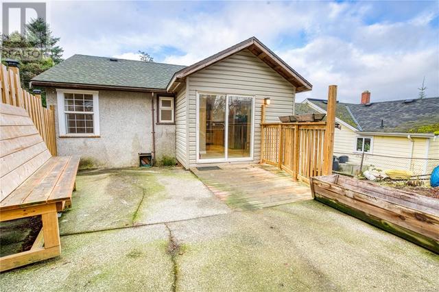 809 Intervale Ave, House detached with 1 bedrooms, 1 bathrooms and 2 parking in Esquimalt BC | Image 20