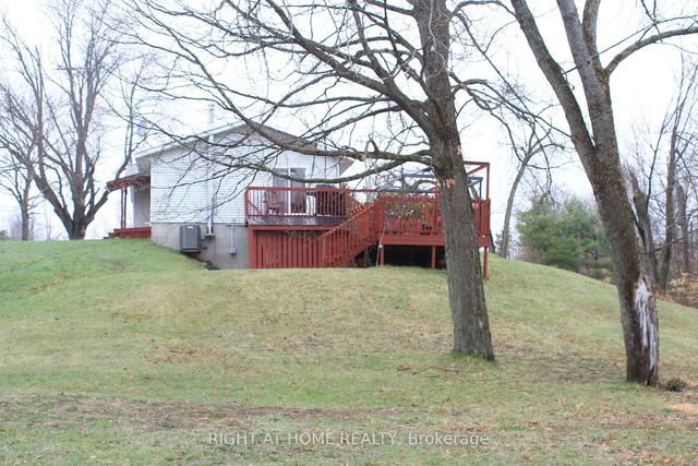 1767 Ridge Rd W, House detached with 2 bedrooms, 1 bathrooms and 10 parking in Wollaston ON | Image 13