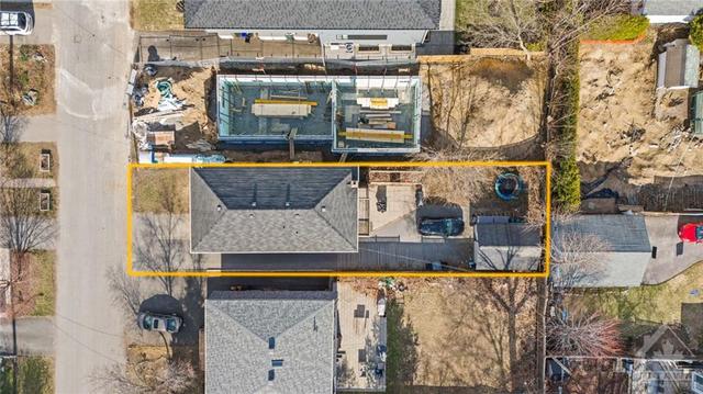 Full lot of 298 Duncairn- Invest in your future with this Triplex in Westboro Village. Loads of infill development in this area! | Image 25