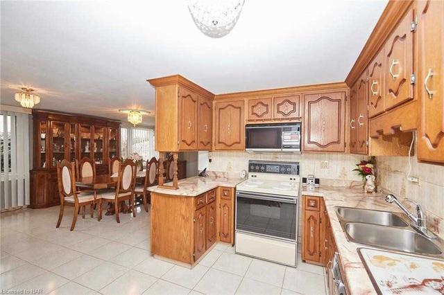 1096 Barnhart St, House detached with 3 bedrooms, 2 bathrooms and 7 parking in Fort Erie ON | Image 18