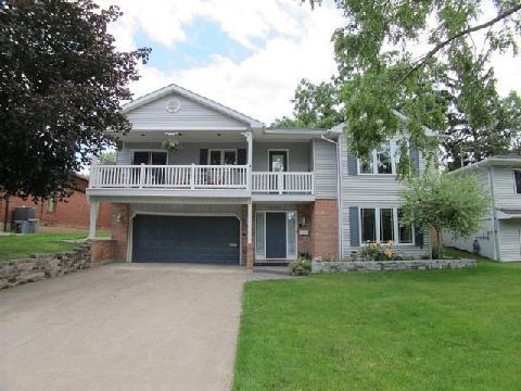 4012 Bridgewater St, House detached with 3 bedrooms, 2 bathrooms and 4 parking in Niagara Falls ON | Image 1