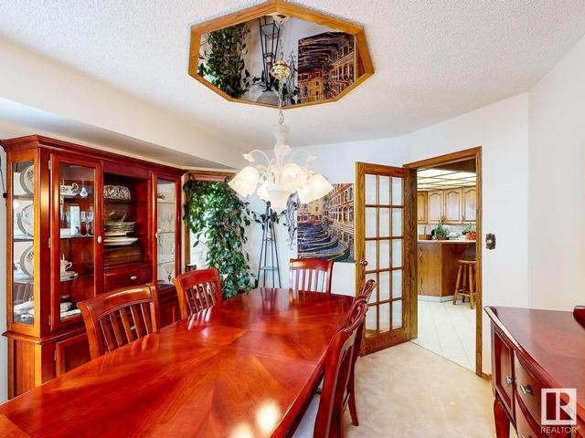 18 Kingsborough Co, House detached with 5 bedrooms, 3 bathrooms and 5 parking in St. Albert AB | Image 10