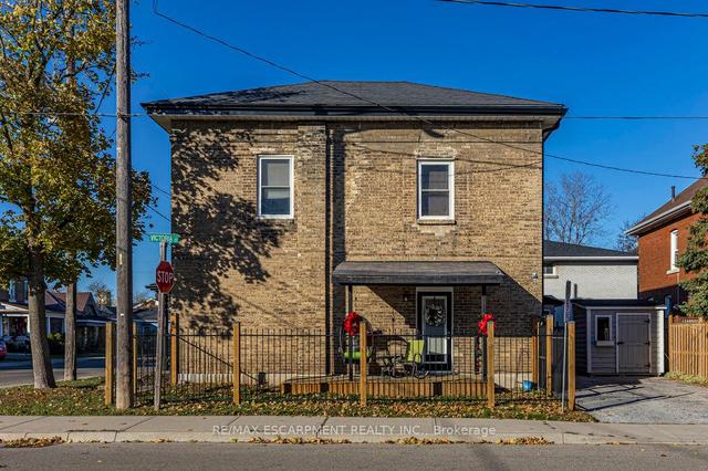107 Murray St, House detached with 4 bedrooms, 4 bathrooms and 5 parking in Brantford ON | Image 29