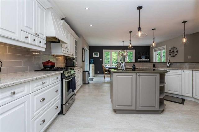 323 Scarlett Line, House detached with 4 bedrooms, 4 bathrooms and 18 parking in Oro Medonte ON | Image 40