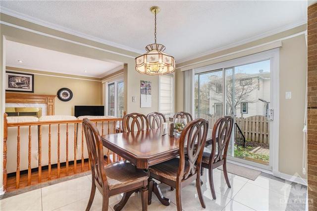 23 Hunterswood Crescent, House detached with 4 bedrooms, 4 bathrooms and 4 parking in Ottawa ON | Image 10