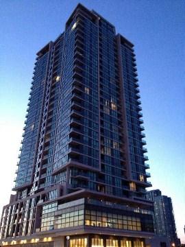2703 - 3985 Grand Park Dr, Condo with 3 bedrooms, 2 bathrooms and 1 parking in Mississauga ON | Image 1