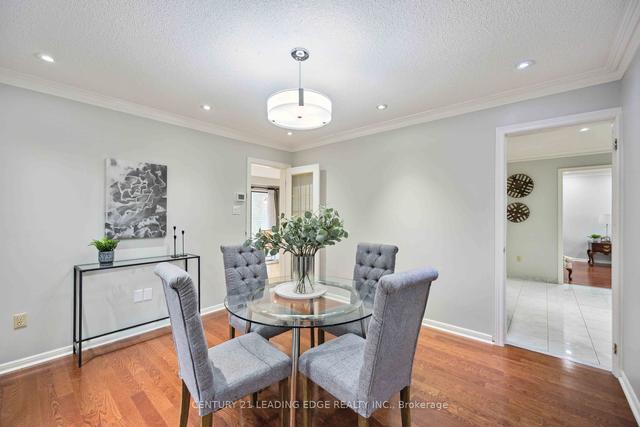 18 Highgate Dr, House detached with 4 bedrooms, 5 bathrooms and 4 parking in Markham ON | Image 2