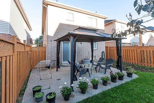 81 Ridgemore Cres, House detached with 4 bedrooms, 4 bathrooms and 4 parking in Brampton ON | Image 35