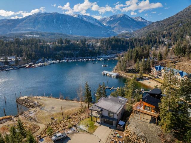 575 Larch Drive, House detached with 4 bedrooms, 3 bathrooms and 4 parking in Kaslo BC | Image 18