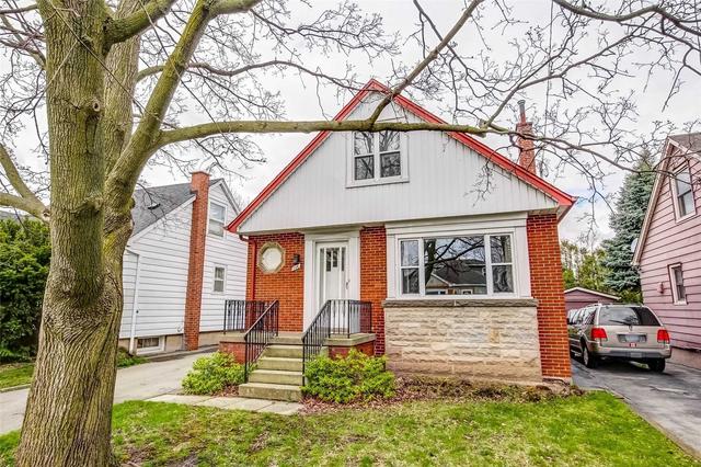 136 Auburn Ave, House detached with 2 bedrooms, 1 bathrooms and 2 parking in Hamilton ON | Image 23