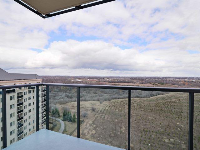 1003 - 45 Yorkland Blvd, Condo with 2 bedrooms, 2 bathrooms and 1 parking in Brampton ON | Image 14