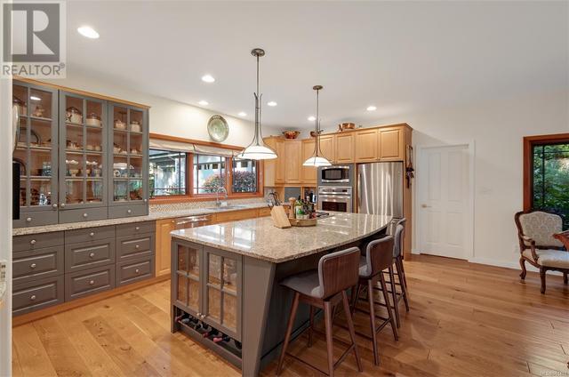 1173 Garden Gate Dr, House detached with 4 bedrooms, 4 bathrooms and 6 parking in Central Saanich BC | Image 25