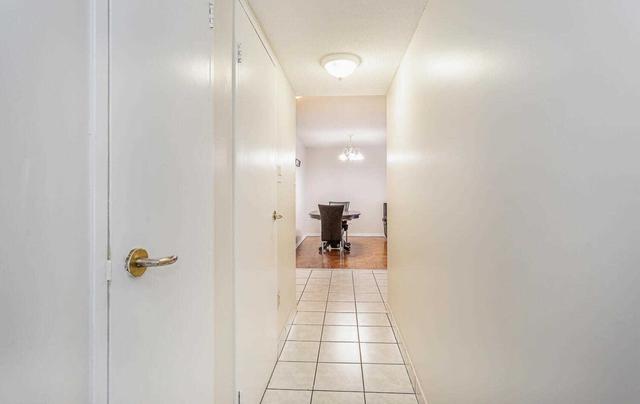 1005 - 21 Markbrook Lane, Condo with 2 bedrooms, 2 bathrooms and 1 parking in Toronto ON | Image 11