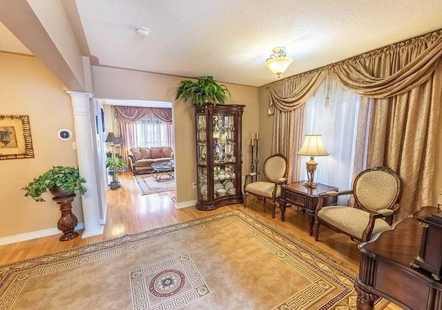 362 Ravineview Dr, House detached with 3 bedrooms, 4 bathrooms and 2 parking in Vaughan ON | Image 3