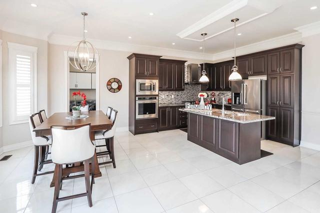 11 Strength St, House detached with 4 bedrooms, 6 bathrooms and 6 parking in Brampton ON | Image 38