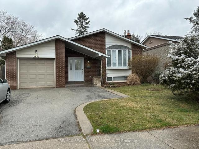 2433 Ventura Dr, House detached with 3 bedrooms, 2 bathrooms and 3 parking in Oakville ON | Image 1