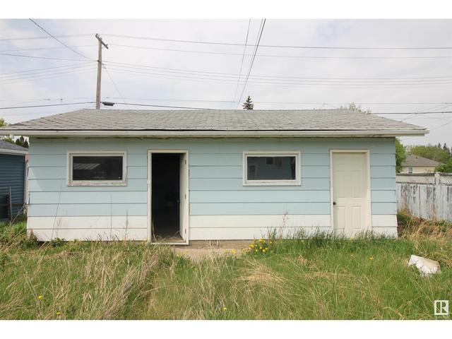5110 46 St, House attached with 2 bedrooms, 2 bathrooms and null parking in Mannville AB | Image 4