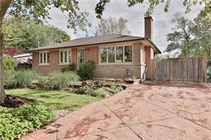 207 Mohawk Rd, House detached with 3 bedrooms, 2 bathrooms and 4 parking in Oakville ON | Image 1