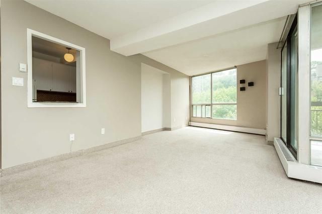 1008 - 150 Charlton Ave, Condo with 2 bedrooms, 2 bathrooms and 1 parking in Hamilton ON | Image 9