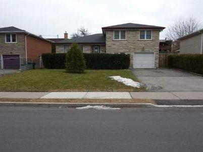 479 Glengarry Ave, House detached with 3 bedrooms, 4 bathrooms and 2 parking in Toronto ON | Image 1
