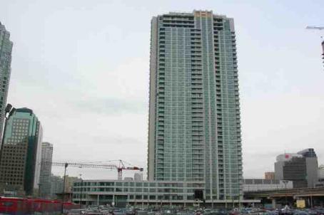 3007 - 16 Yonge St, Condo with 1 bedrooms, 2 bathrooms and 1 parking in Toronto ON | Image 1