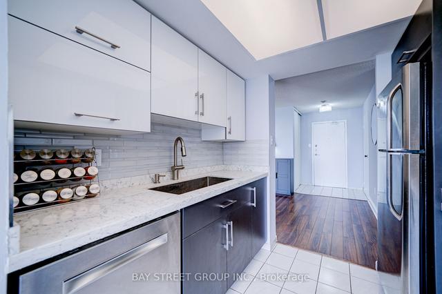 1204 - 3 Rowntree Rd, Condo with 2 bedrooms, 2 bathrooms and 1 parking in Toronto ON | Image 10