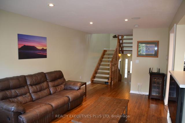 119 Frances Ave W, House attached with 3 bedrooms, 3 bathrooms and 6 parking in Hamilton ON | Image 34