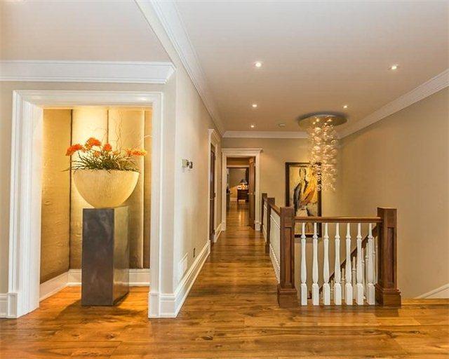 25 Ridgewood Dr, House detached with 6 bedrooms, 8 bathrooms and 20 parking in Richmond Hill ON | Image 2