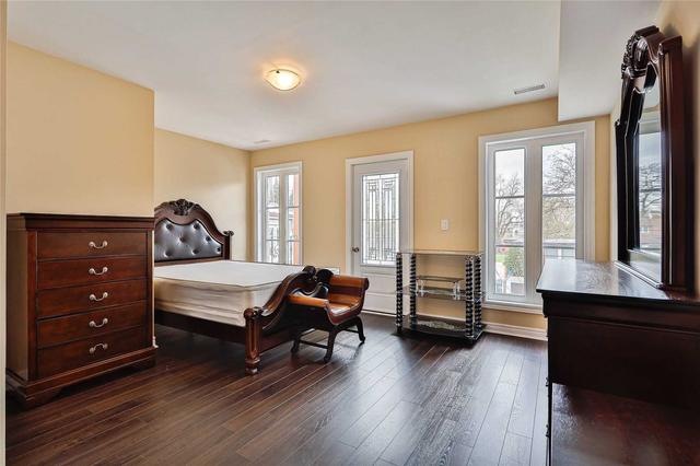 12 Dennis Ave, House detached with 7 bedrooms, 5 bathrooms and 6 parking in Toronto ON | Image 19