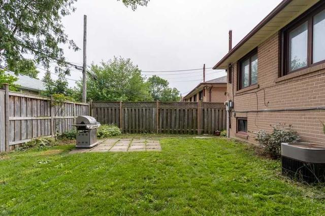 76 Pinemore Cres, House semidetached with 3 bedrooms, 2 bathrooms and 5 parking in Toronto ON | Image 21
