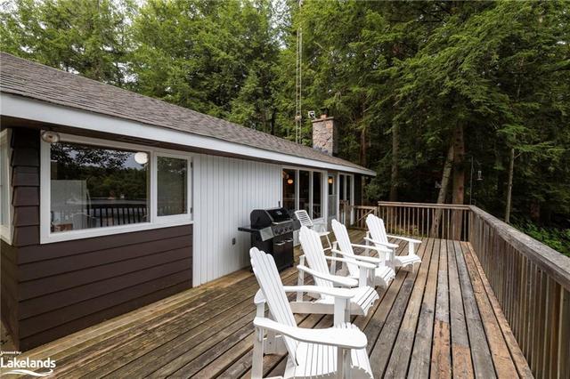 3158 Twelve Mile Bay Road, House detached with 3 bedrooms, 1 bathrooms and 5 parking in Georgian Bay ON | Image 13