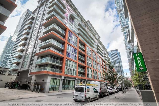626 - 21 Nelson St, Condo with 1 bedrooms, 1 bathrooms and 0 parking in Toronto ON | Image 1