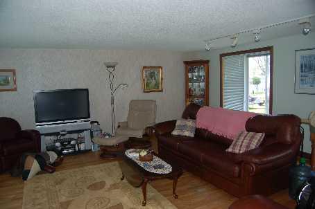 291 Port Hoover Rd, House detached with 1 bedrooms, 2 bathrooms and 9 parking in Kawartha Lakes ON | Image 5